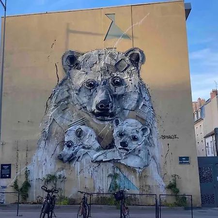 Le Cocoon & By Nancyintimelounge *