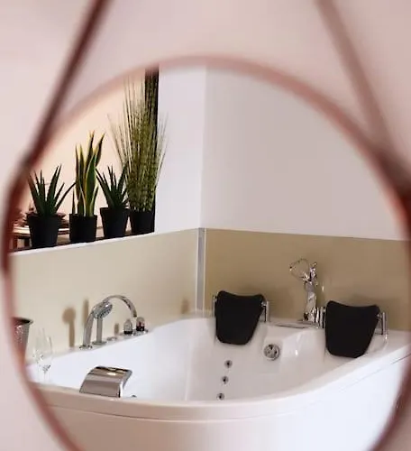 Le Cocoon & By Nancyintimelounge Апартаменты